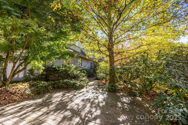 47 Cedar Hill Drive, Asheville, NC 28803