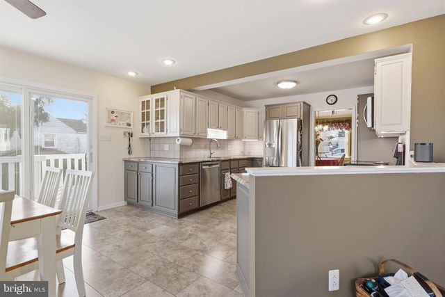 801 CYBUS WAY, Southampton, PA 18966