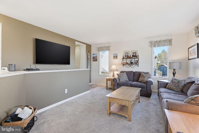 801 CYBUS WAY, Southampton, PA 18966