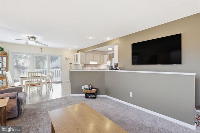 801 CYBUS WAY, Southampton, PA 18966