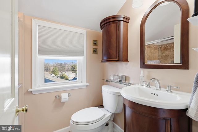 801 CYBUS WAY, Southampton, PA 18966