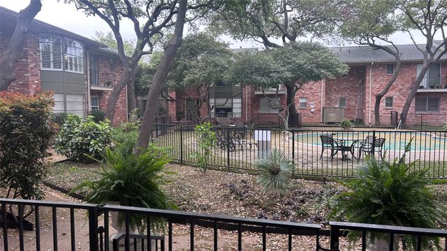 6112 Averill Way A, Dallas, TX 75225