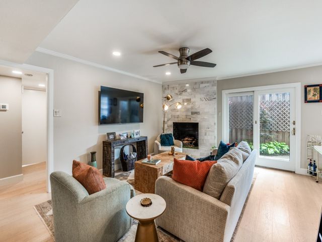 6112 Averill Way A, Dallas, TX 75225