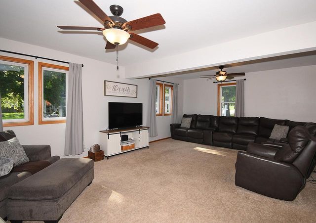 1519 Center STREET, Burlington, WI 53105