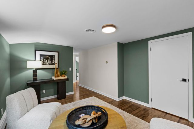 14819 Margaret Place, Minnetonka, MN 55345