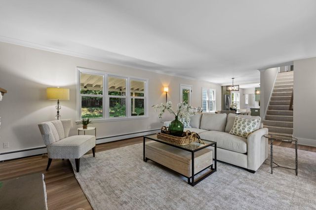 14819 Margaret Place, Minnetonka, MN 55345