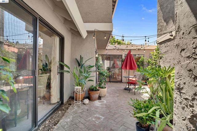 2023 Los Gatos Almaden Rd, San Jose, CA 95124