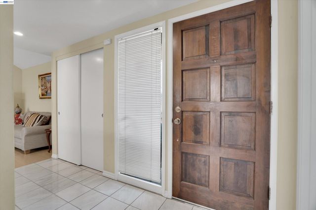 2023 Los Gatos Almaden Rd, San Jose, CA 95124