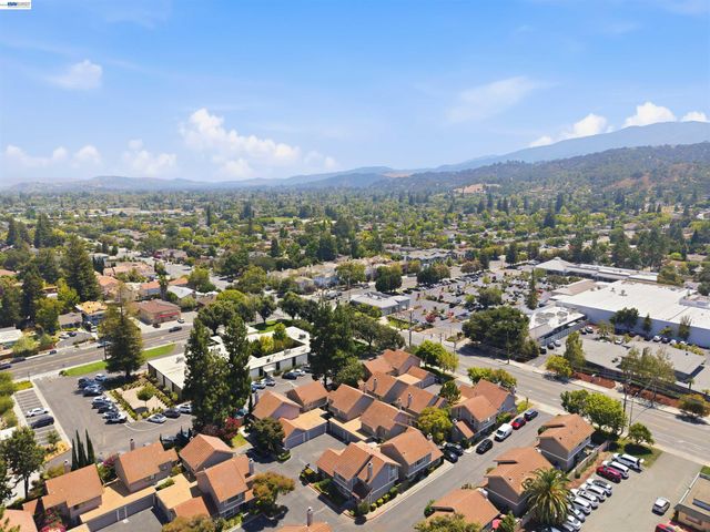 2023 Los Gatos Almaden Rd, San Jose, CA 95124