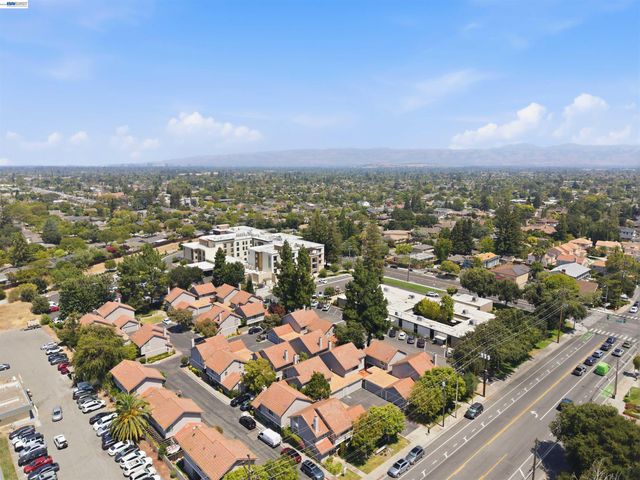 2023 Los Gatos Almaden Rd, San Jose, CA 95124