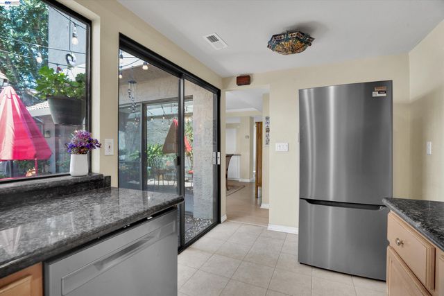 2023 Los Gatos Almaden Rd, San Jose, CA 95124