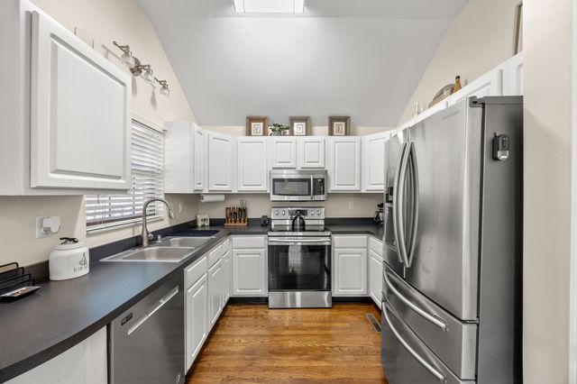 2248 Valencia Drive, Lexington, KY 40513