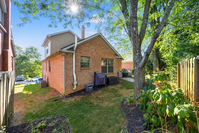 2248 Valencia Drive, Lexington, KY 40513