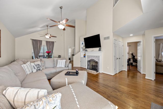 2248 Valencia Drive, Lexington, KY 40513