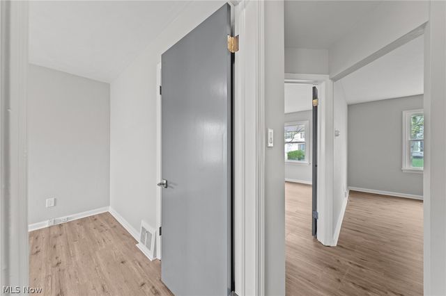 2432 21st Street, Cuyahoga Falls, OH 44223