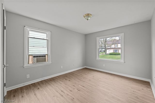 2432 21st Street, Cuyahoga Falls, OH 44223