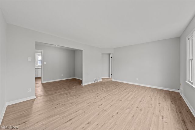 2432 21st Street, Cuyahoga Falls, OH 44223