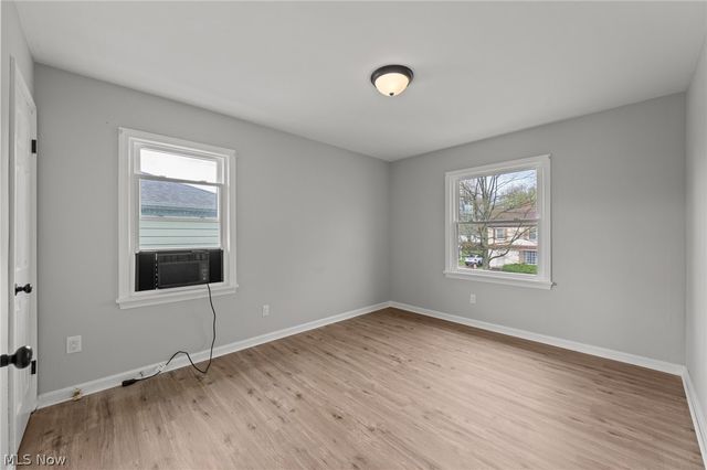 2432 21st Street, Cuyahoga Falls, OH 44223