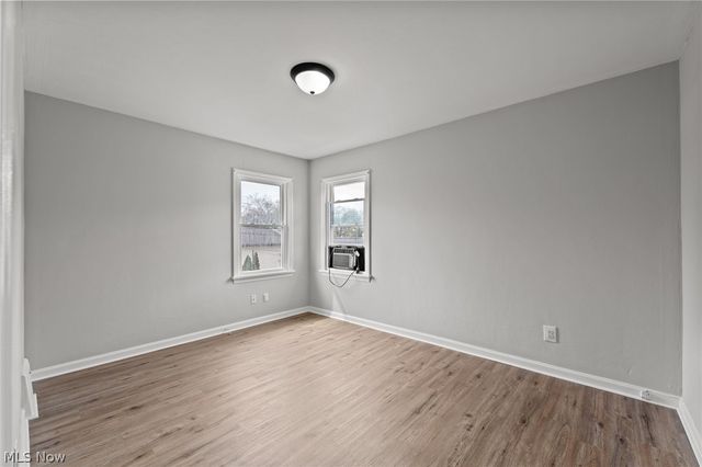 2432 21st Street, Cuyahoga Falls, OH 44223