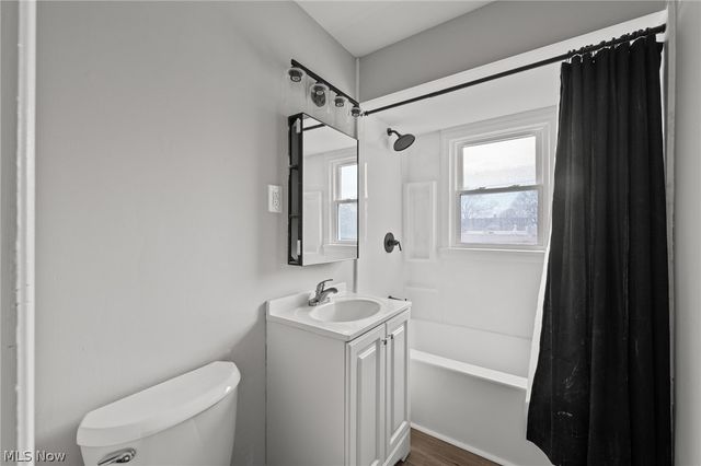 2432 21st Street, Cuyahoga Falls, OH 44223