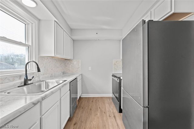 2432 21st Street, Cuyahoga Falls, OH 44223