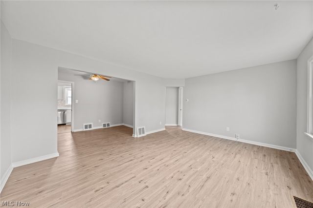 2432 21st Street, Cuyahoga Falls, OH 44223