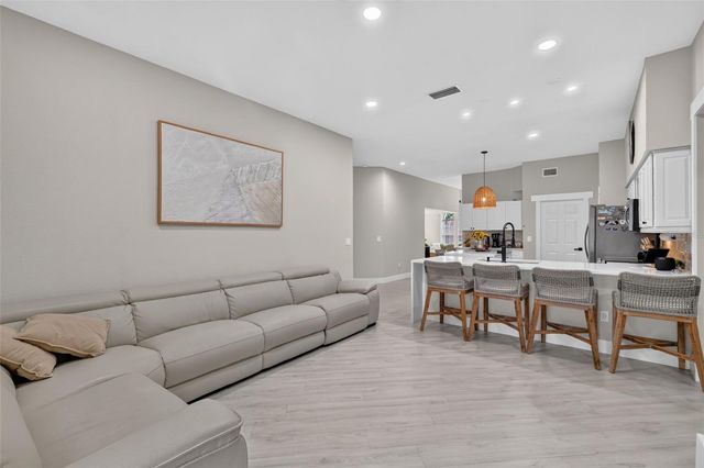 33150 KAYLEE WAY, Leesburg, FL 34788