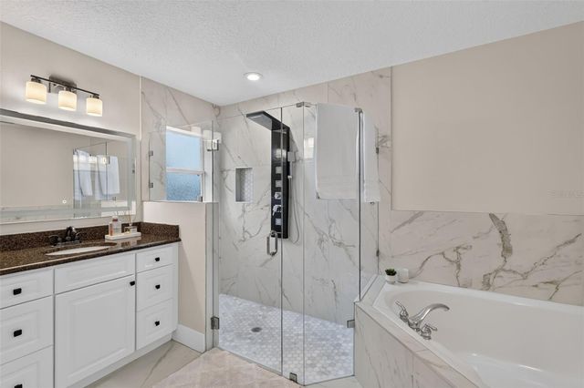 33150 KAYLEE WAY, Leesburg, FL 34788