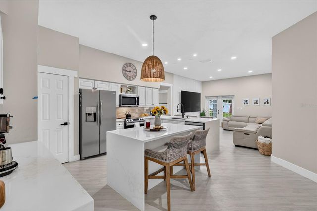 33150 KAYLEE WAY, Leesburg, FL 34788