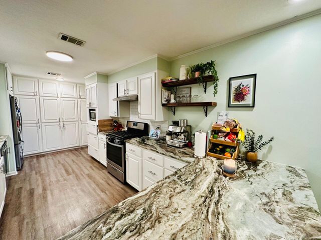 113 Hawkins St., Petal, MS 39465