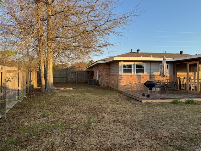 113 Hawkins St., Petal, MS 39465