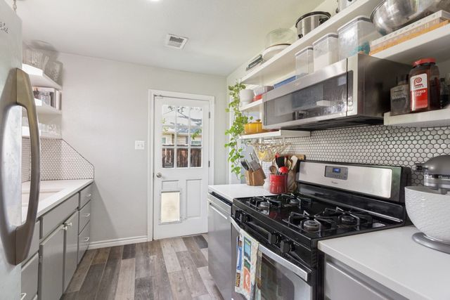 845 Springbrook Drive, Fort Worth, TX 76107