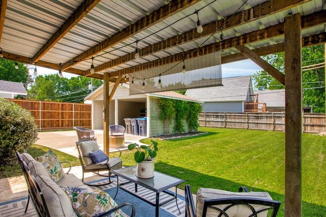 845 Springbrook Drive, Fort Worth, TX 76107