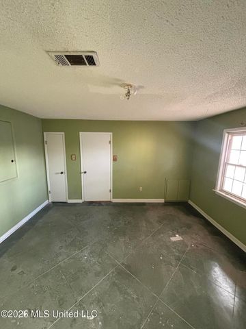 8811 Cypress Cove, Southaven, MS 38671