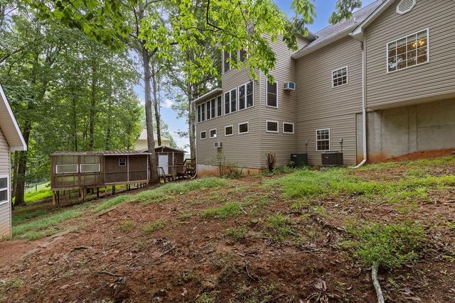 267 Pointe Willow Dr Drive, Cleveland, GA 30528