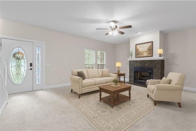 267 Pointe Willow Dr Drive, Cleveland, GA 30528