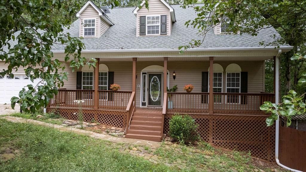 267 Pointe Willow Dr Drive, Cleveland, GA 30528