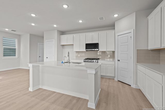 6519 Bufflehead Bend, Leon Valley, TX 78240