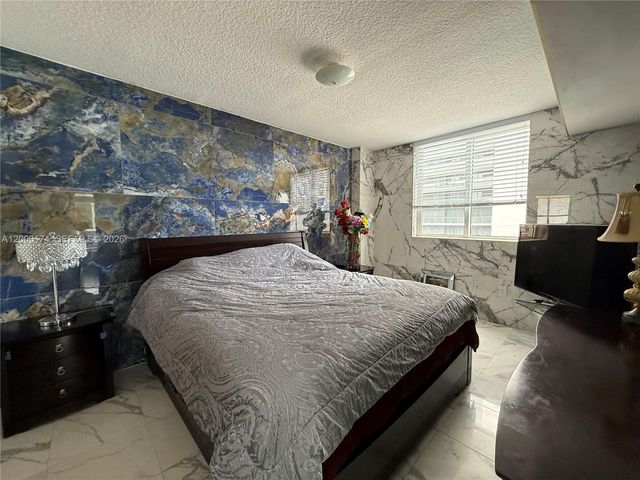 601 NE 23rd St 903, Miami, FL 33137