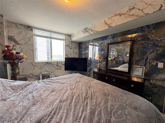 601 NE 23rd St 903, Miami, FL 33137