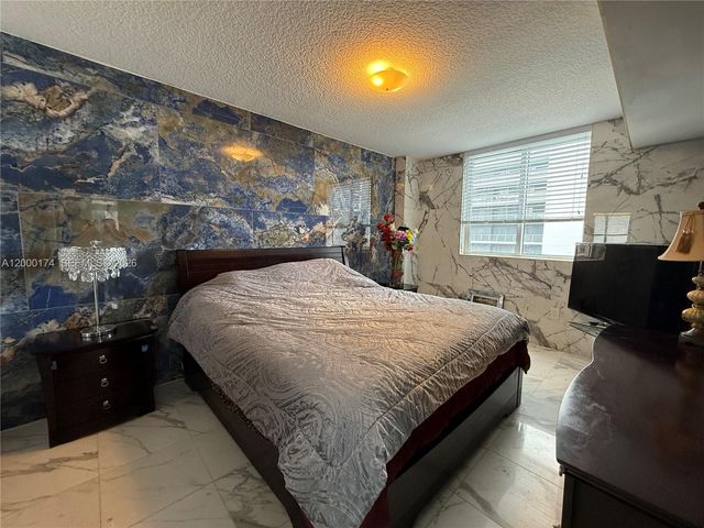 601 NE 23rd St 903, Miami, FL 33137