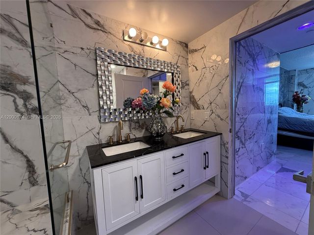 601 NE 23rd St 903, Miami, FL 33137