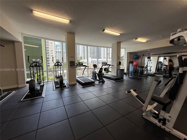 601 NE 23rd St 903, Miami, FL 33137