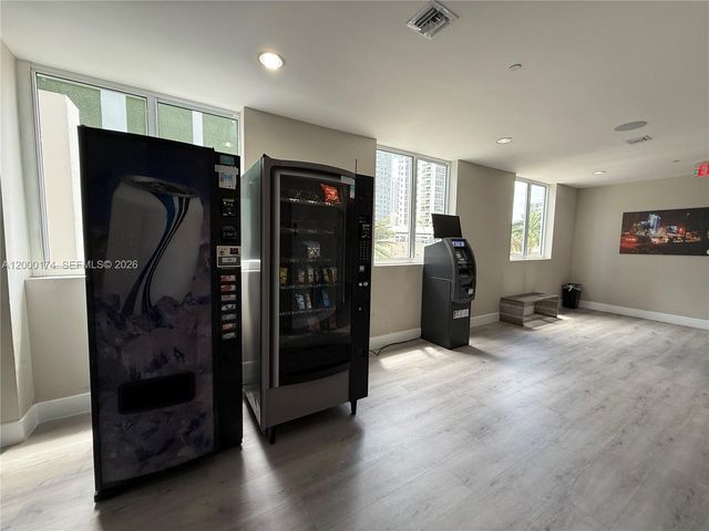 601 NE 23rd St 903, Miami, FL 33137