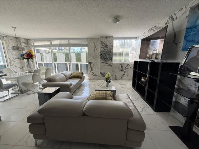 601 NE 23rd St 903, Miami, FL 33137