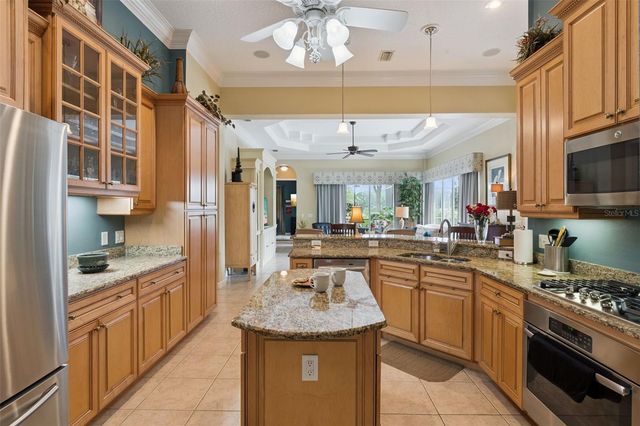 9939 SANTA BARBARA COURT, Howey In The Hills, FL 34737