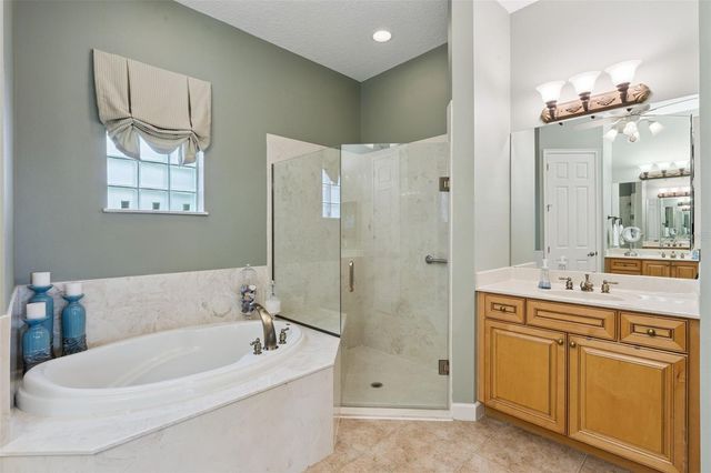 9939 SANTA BARBARA COURT, Howey In The Hills, FL 34737