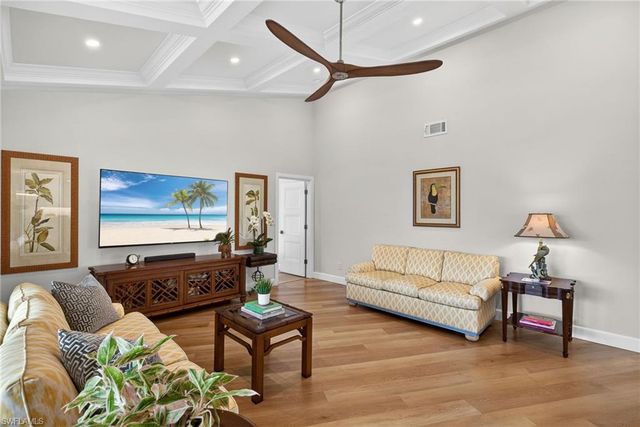 3615 HALDEMAN CREEK DR 204, Naples, FL 34112