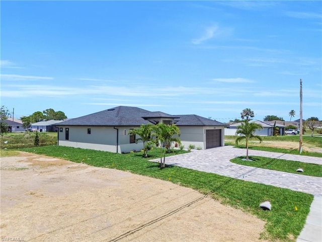 711 Gleason PKWY, Cape Coral, FL 33914