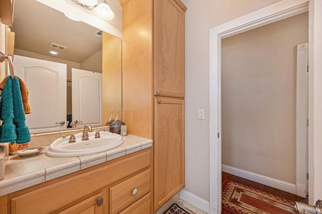 7505 Wise Rd, Auburn, CA 95603